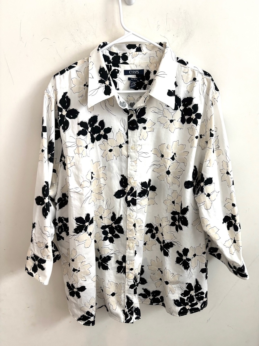 Chaps Womens No Iron Shirt Button Up 2X Floral White Black Office Feminine